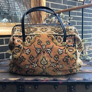 Vintage Traveler Carpetbag